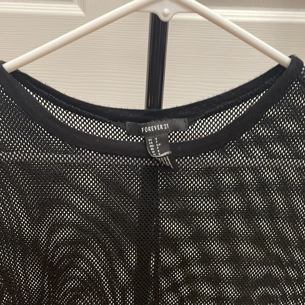 Black Mesh T-Shirt - price negotiable - Picture 2 of 3